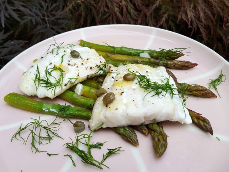 Sautéed haddock with asparagus