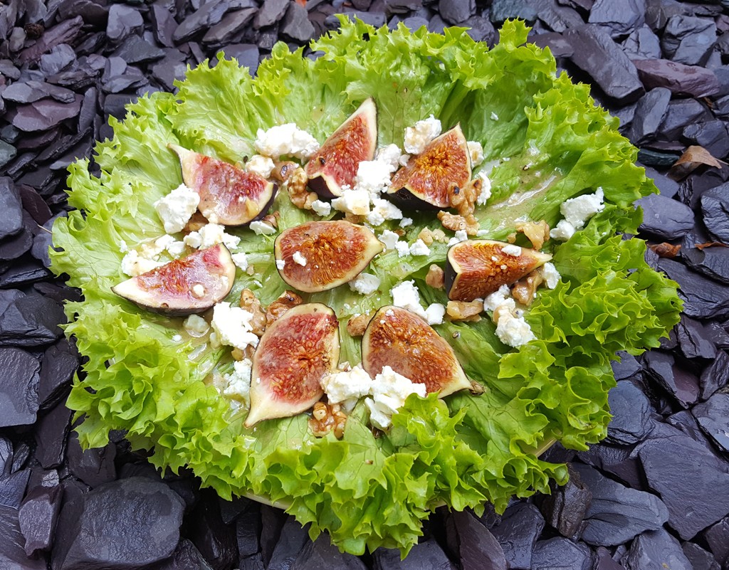 Fig and feta salad