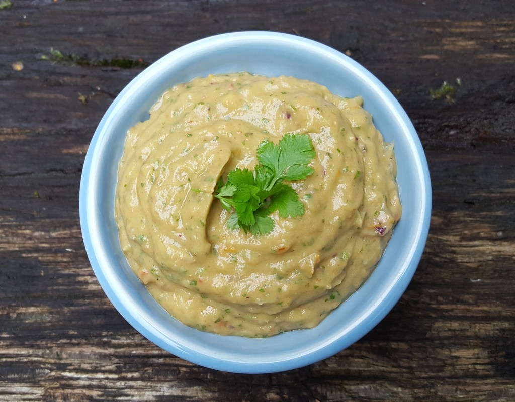 Avocado cream with roasted tomatoes