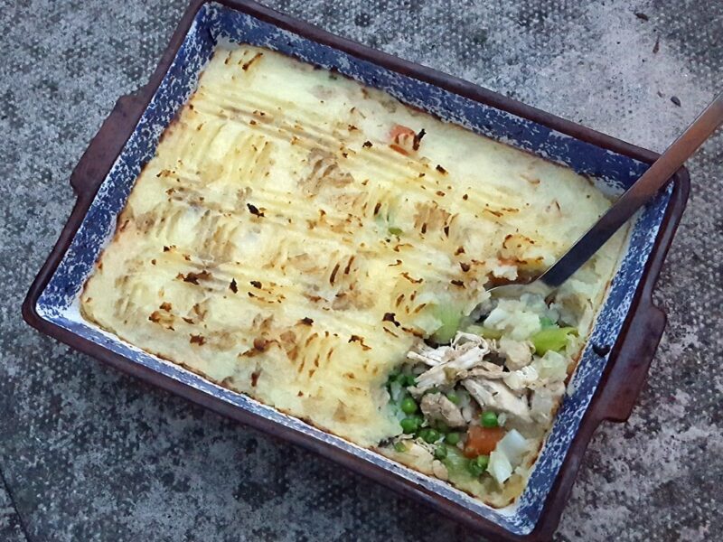 Chicken and leek pie