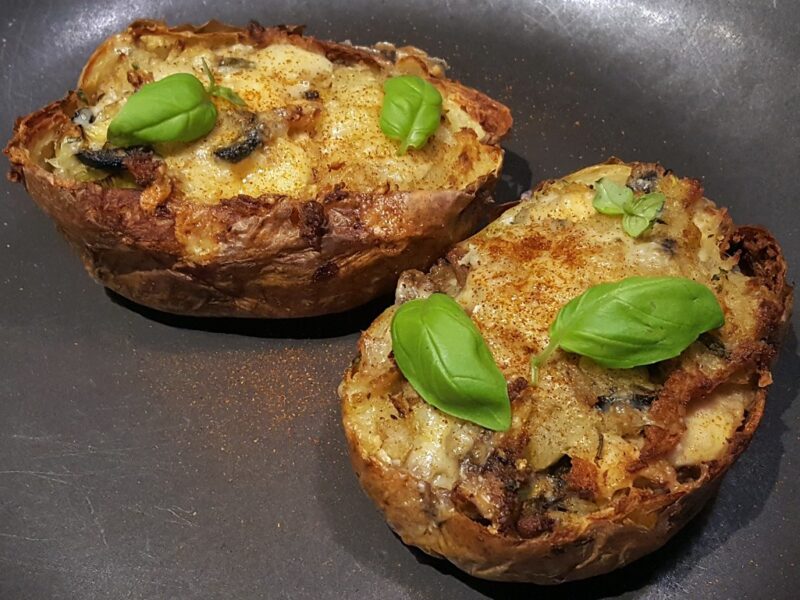 Chicken & olives loaded potato skins