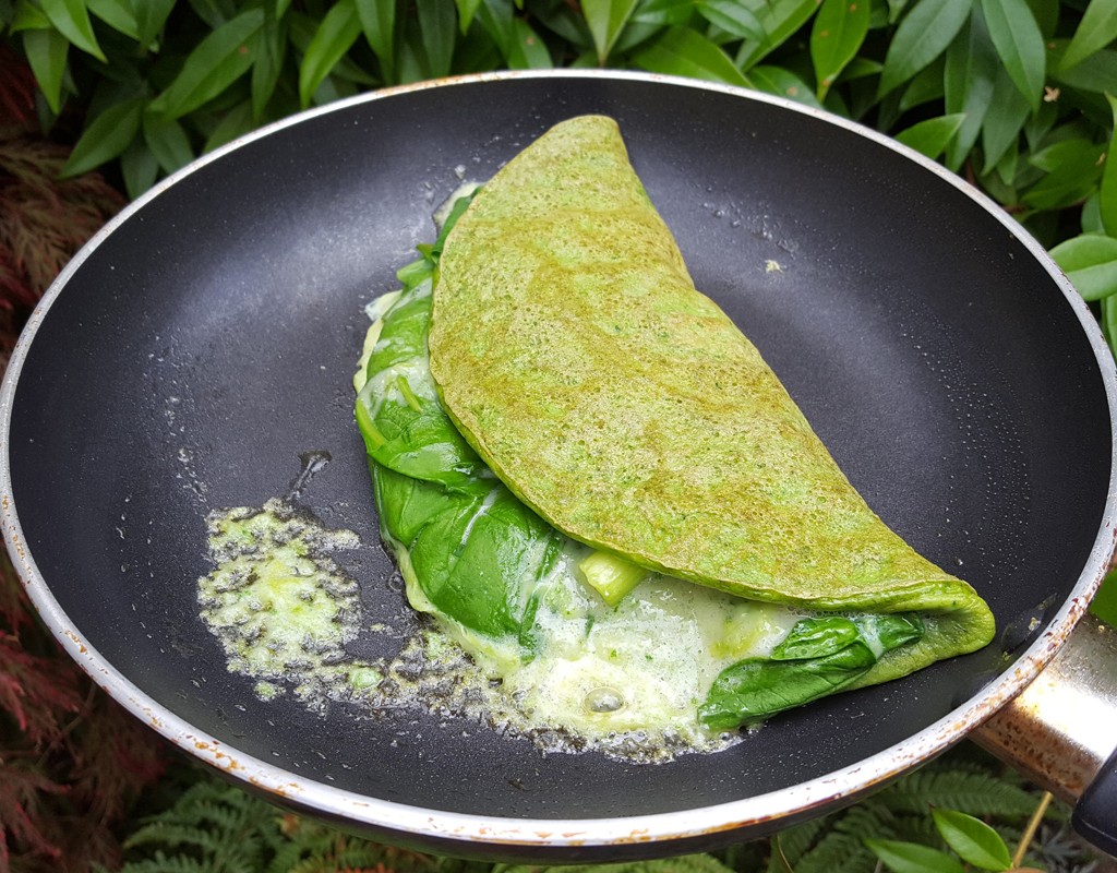 Spinach and cheese omelette