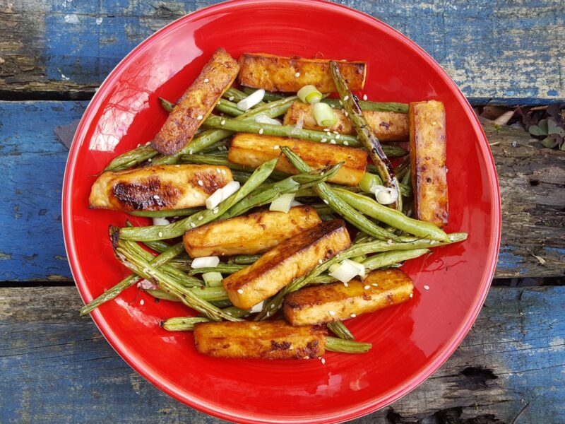 Honey-sesame baked tofu and green beans