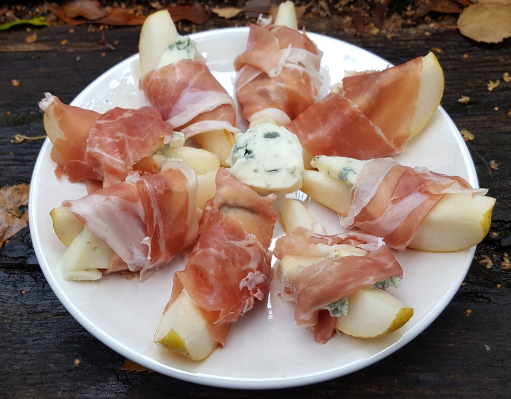 Pear and Gorgonzola bites wrapped in Prosciutto