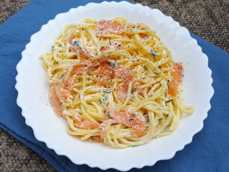 Smoked salmon and lemon pasta