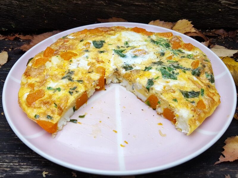 Squash and halloumi frittata