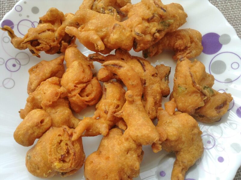 Onion pakoda