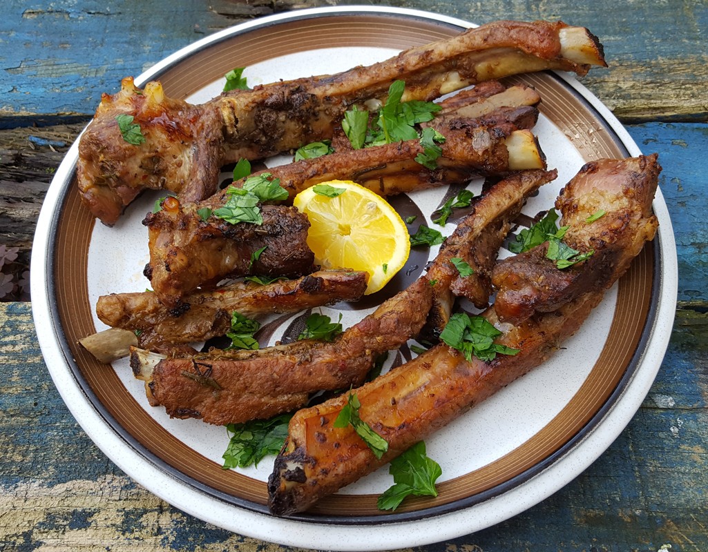 Slow-roasted Rosemary spare ribs