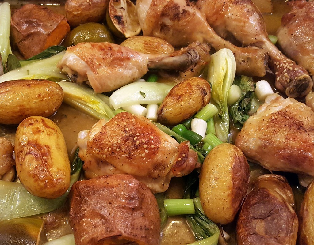 Chinese style chicken traybake