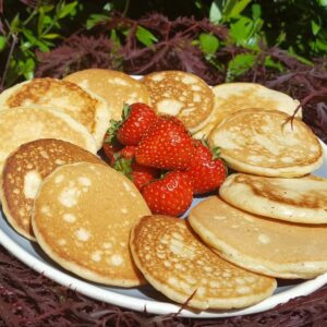 Dairy-free, gluten-free, low-carb almond pancakes