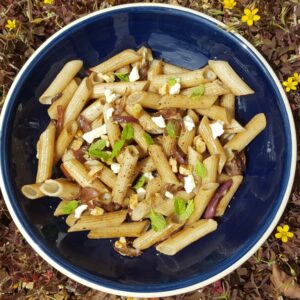 Gorgonzola and caramelised onion pasta