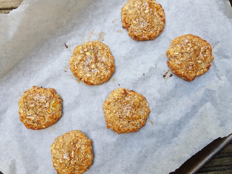 Elderflower, coconut and banana oat cookies