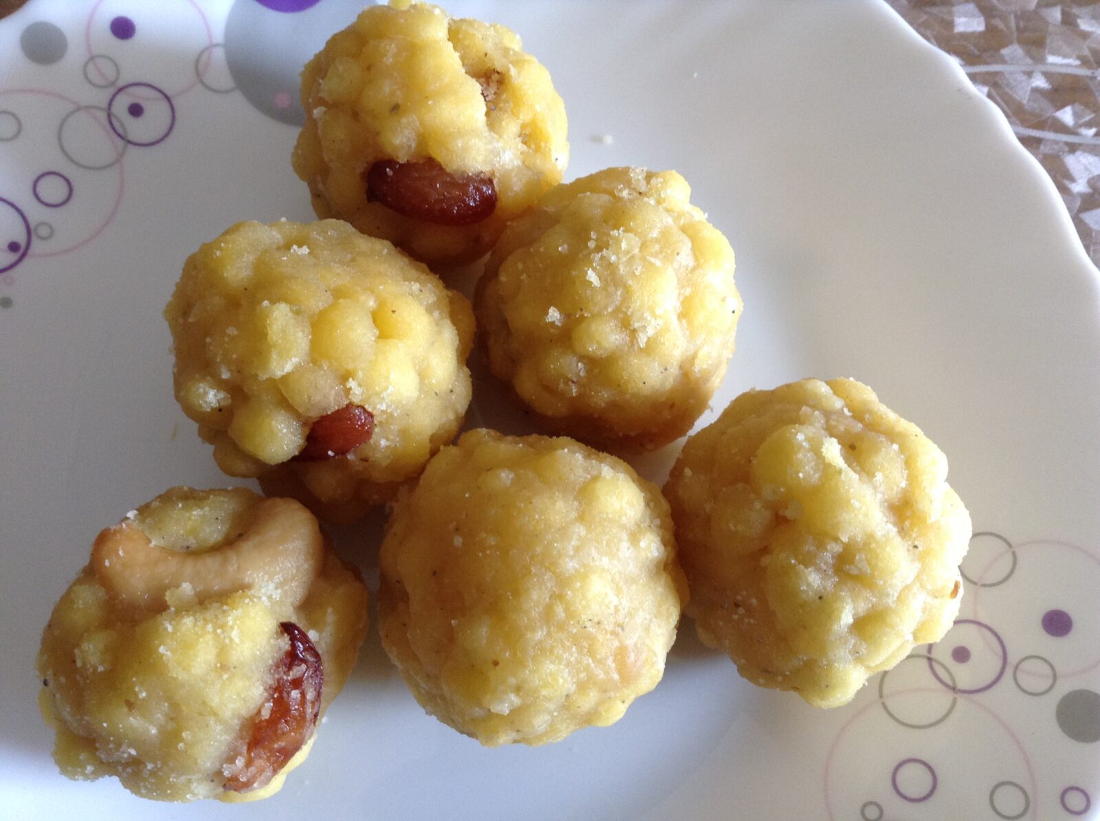 Boondi laddu