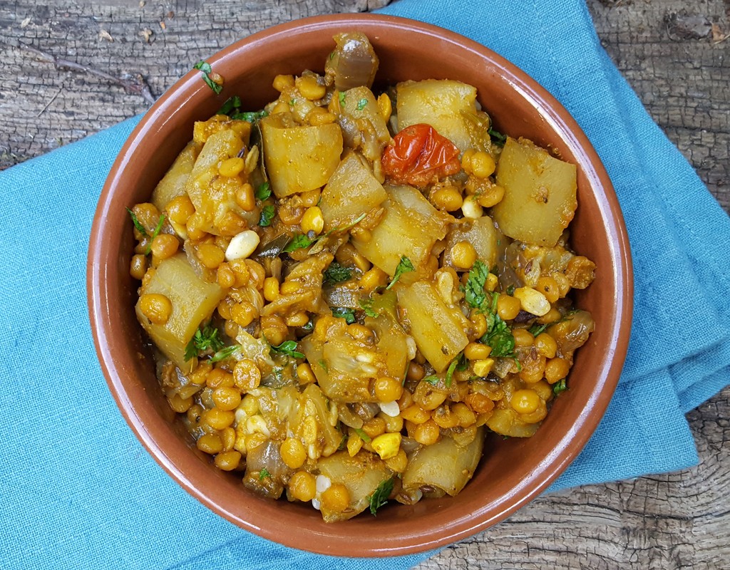 Bottle gourd dal curry