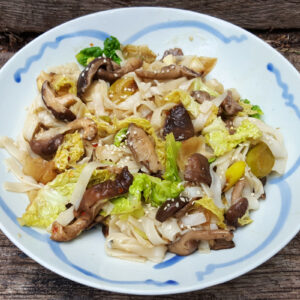 Shiitake and cabbage noodle fry