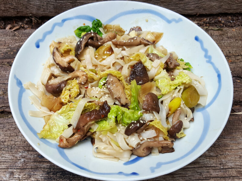 Shiitake and cabbage noodle fry