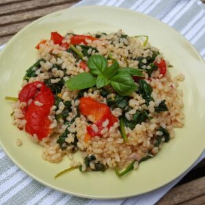 Spiced rice and spinach salad