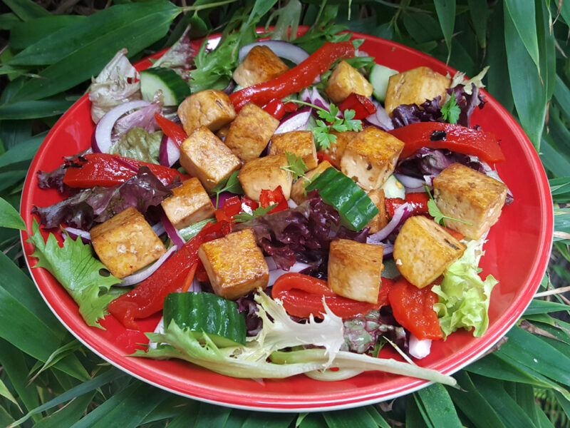 Spicy tofu salad