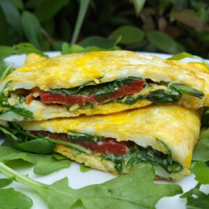 Mozzarella, spinach and roasted pepper omelette