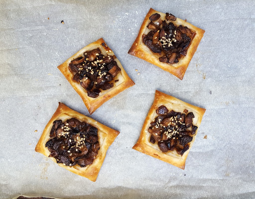 Shiitake puff tartlets