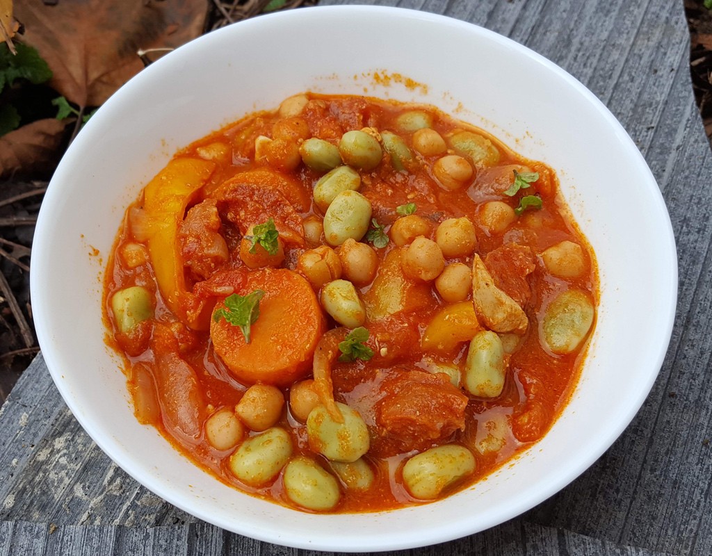 Chicken, chorizo and bean stew