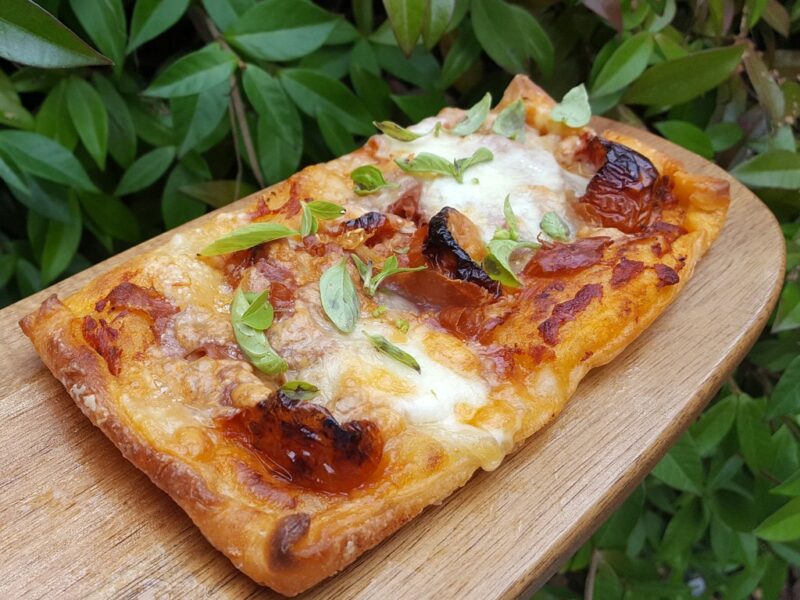 Gluten-free puff pastry pizza