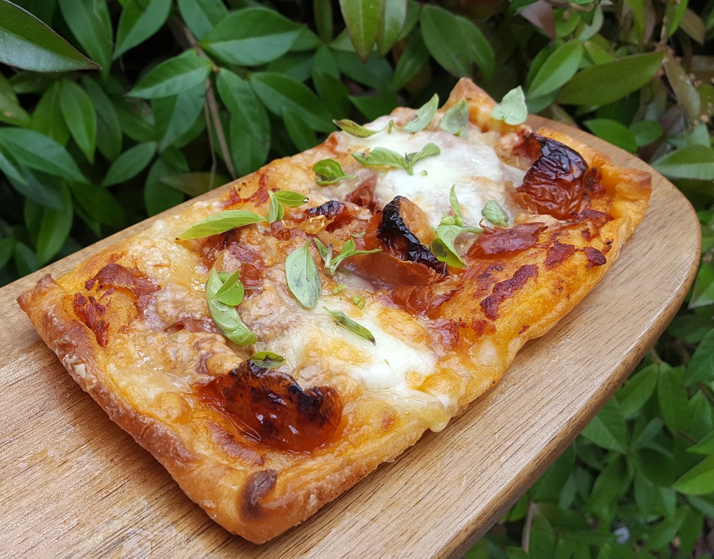 Gluten-free puff pastry pizza