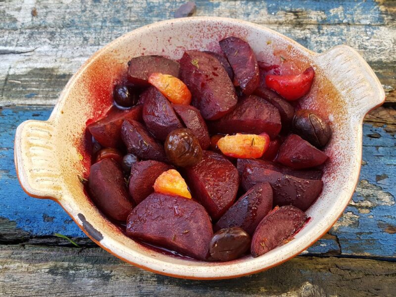 Mandarin baked beetroot with chestnut