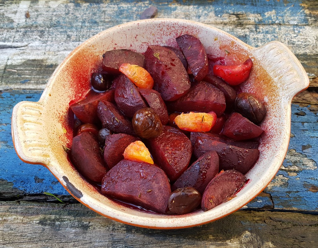 Mandarin baked beetroot with chestnut