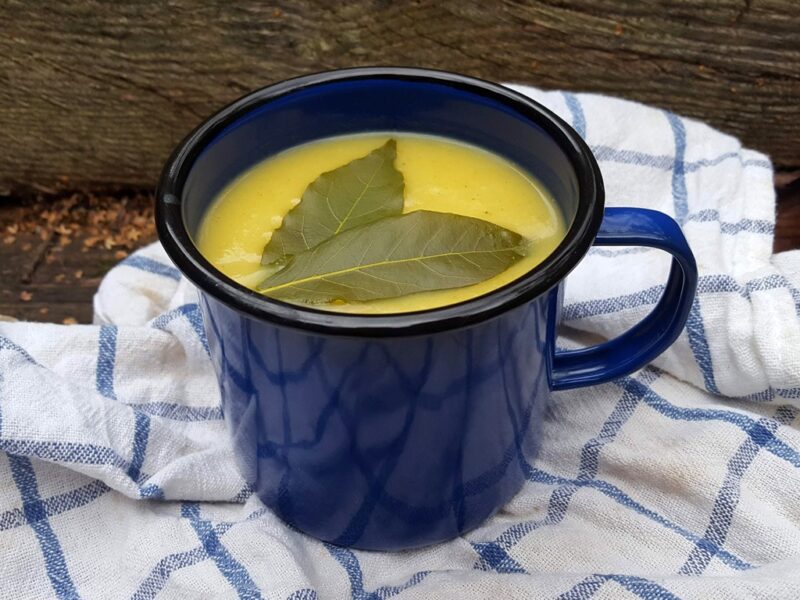 Curried cauliflower and parsnip soup