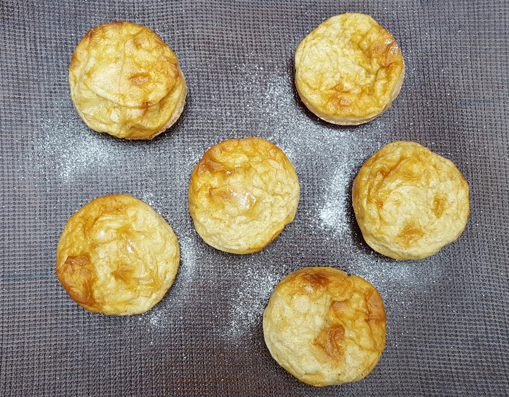 Easy custard tarts