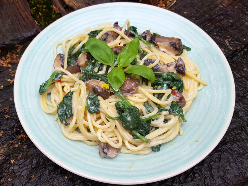 Mushroom and spinach spaghetti