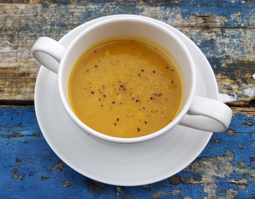 Curried winter roots soup