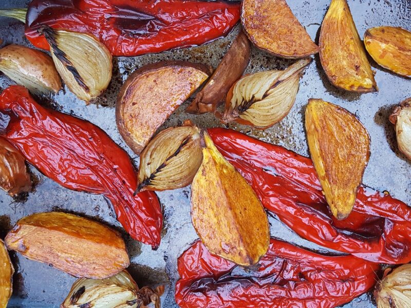 Spiced baked sweet potatoes and red peppers