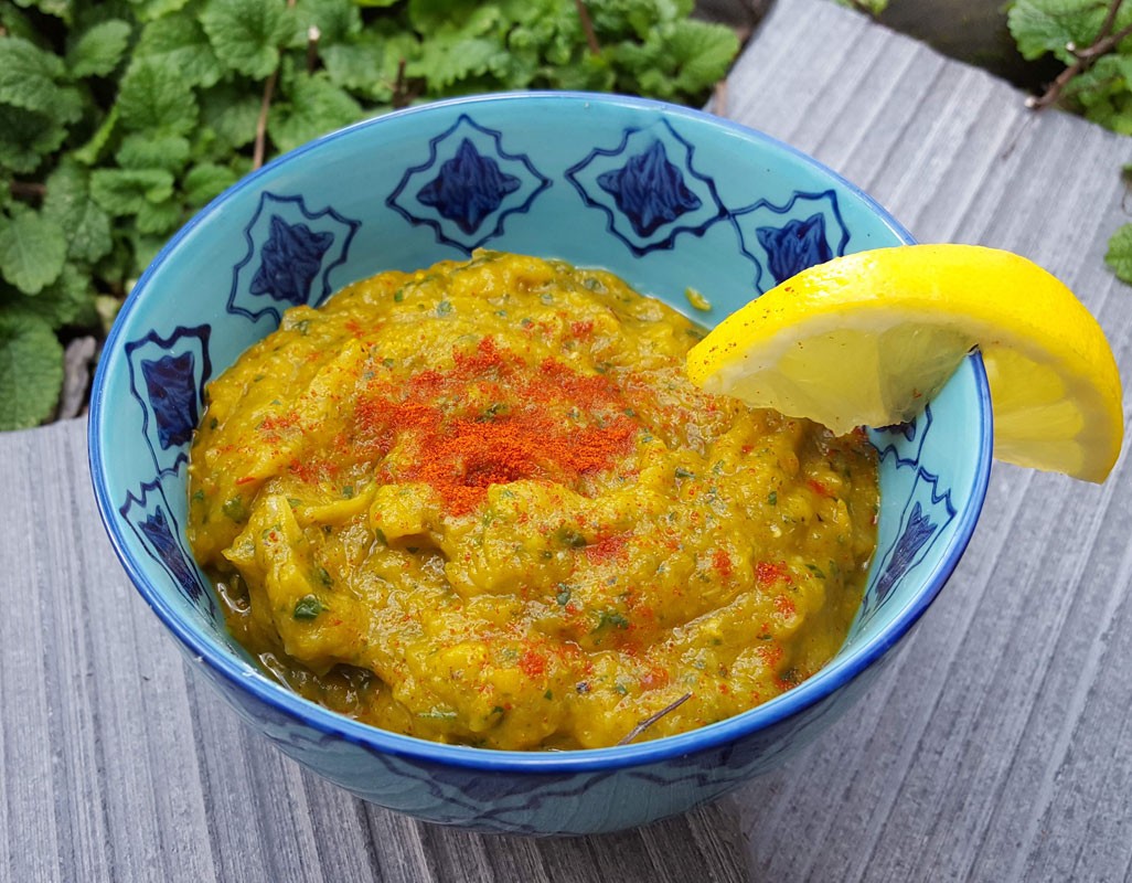 Roasted aubergine and pepper dip