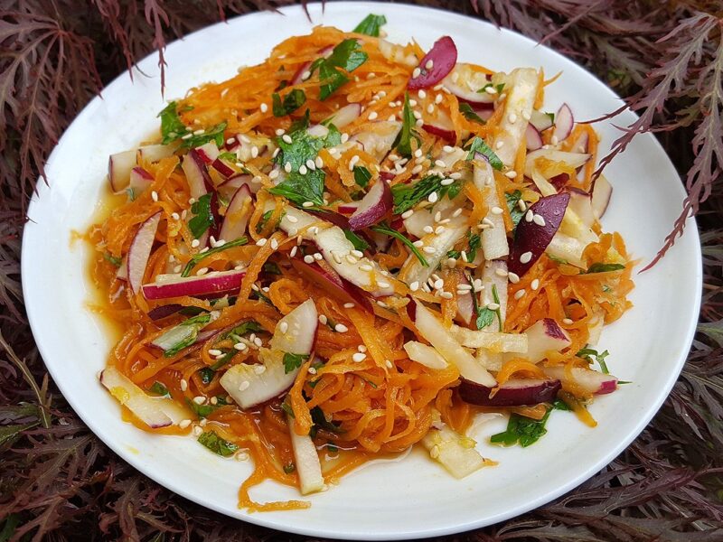 Asian carrot and radish salad