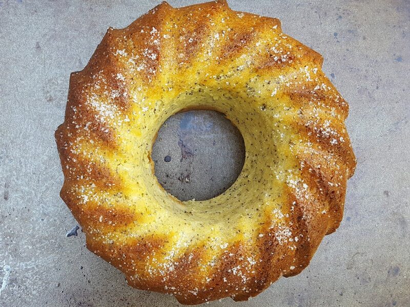 Lemon and kefir bundt cake