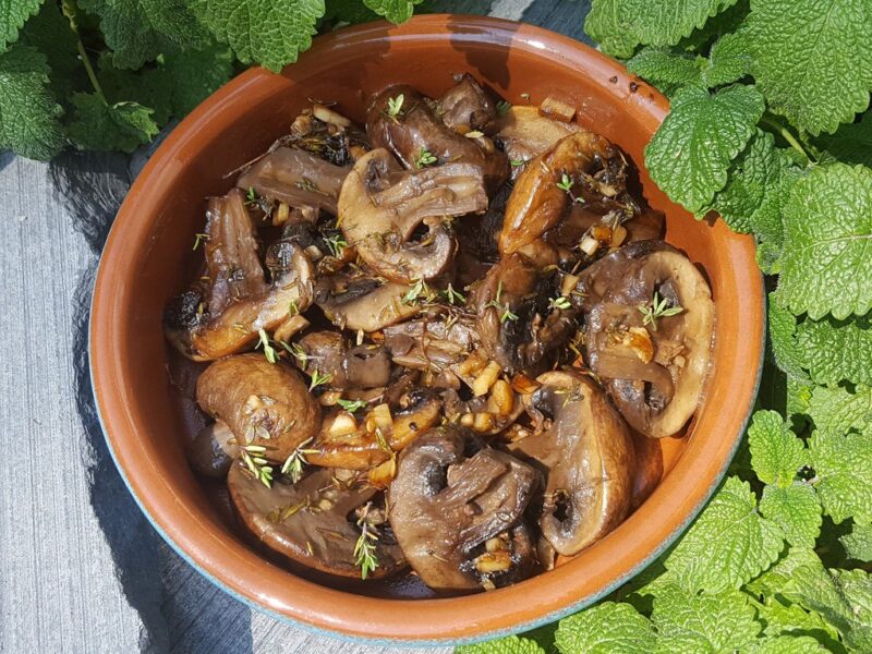 Sautéed mushrooms with lemon & thyme