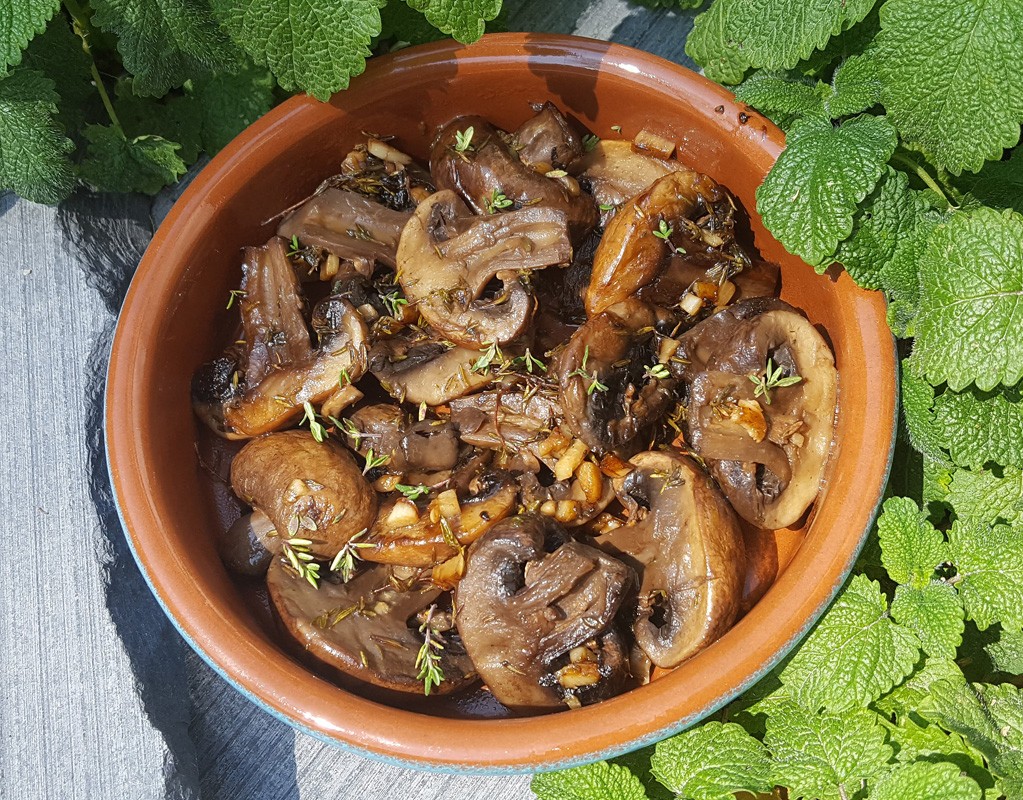 Sautéed mushrooms with lemon & thyme