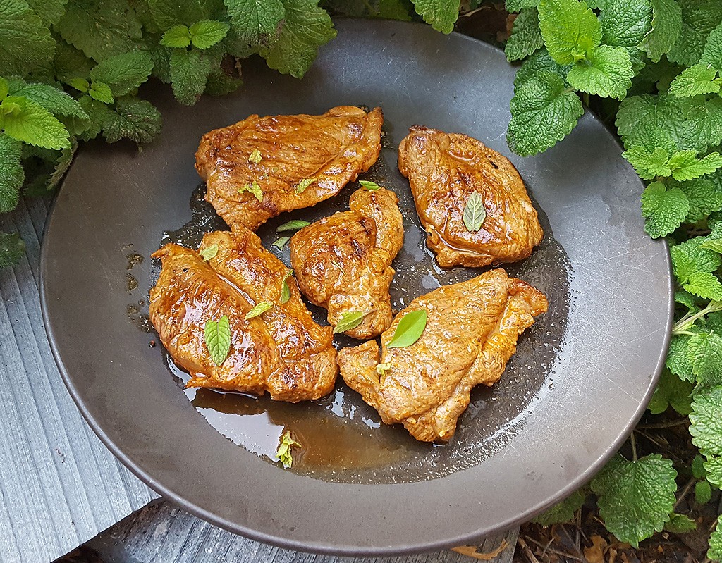 Spiced lamb steaks