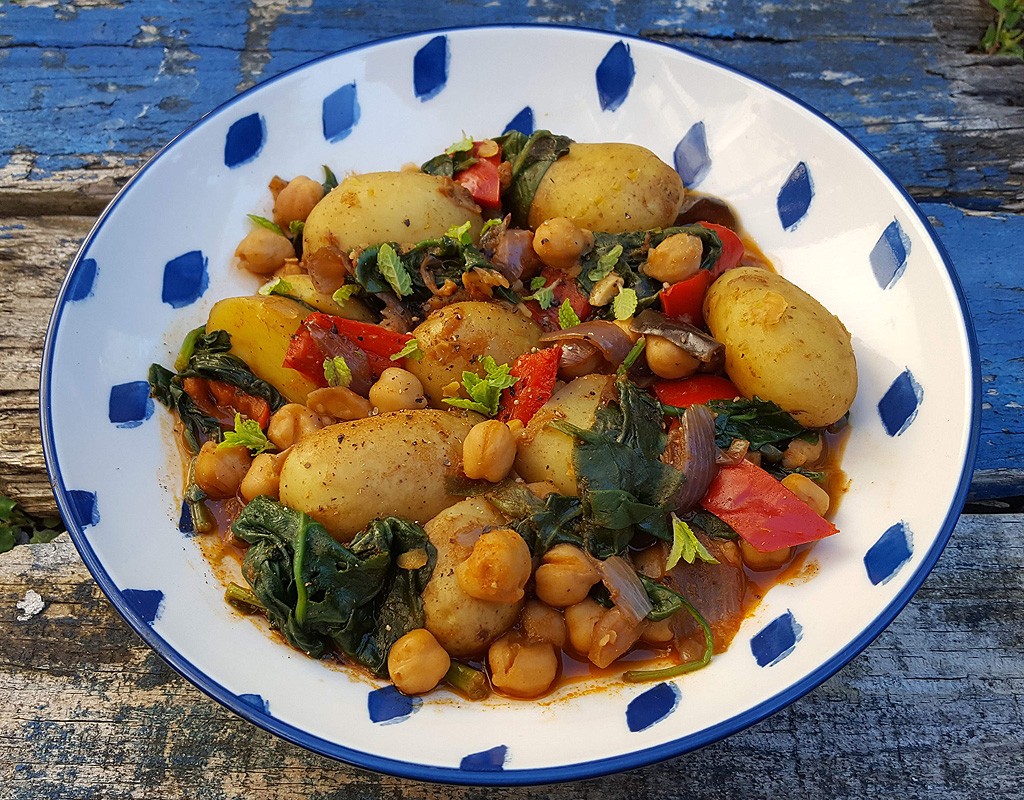 Spiced potato and chickpea stew