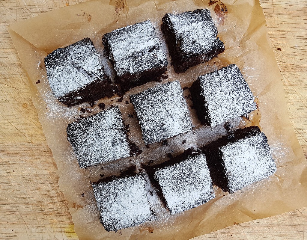 Brownies with prunes