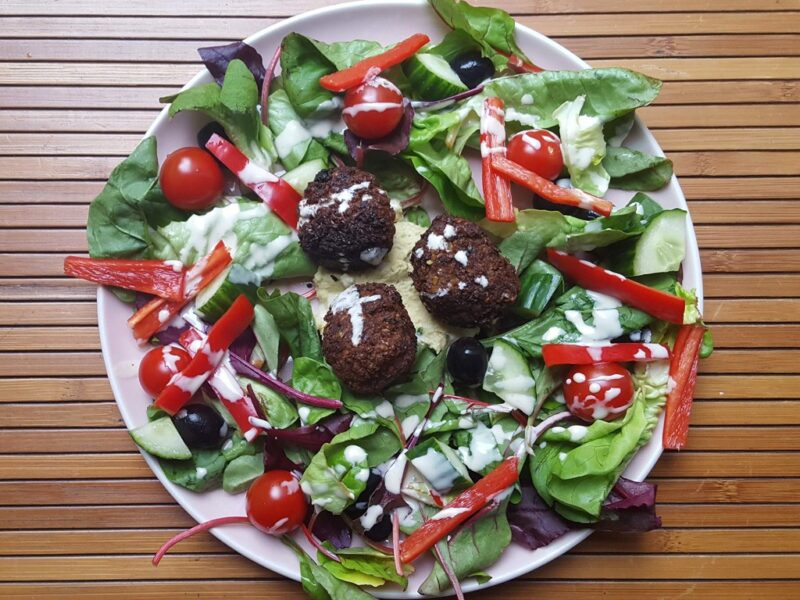 Falafel salad with tahini sauce