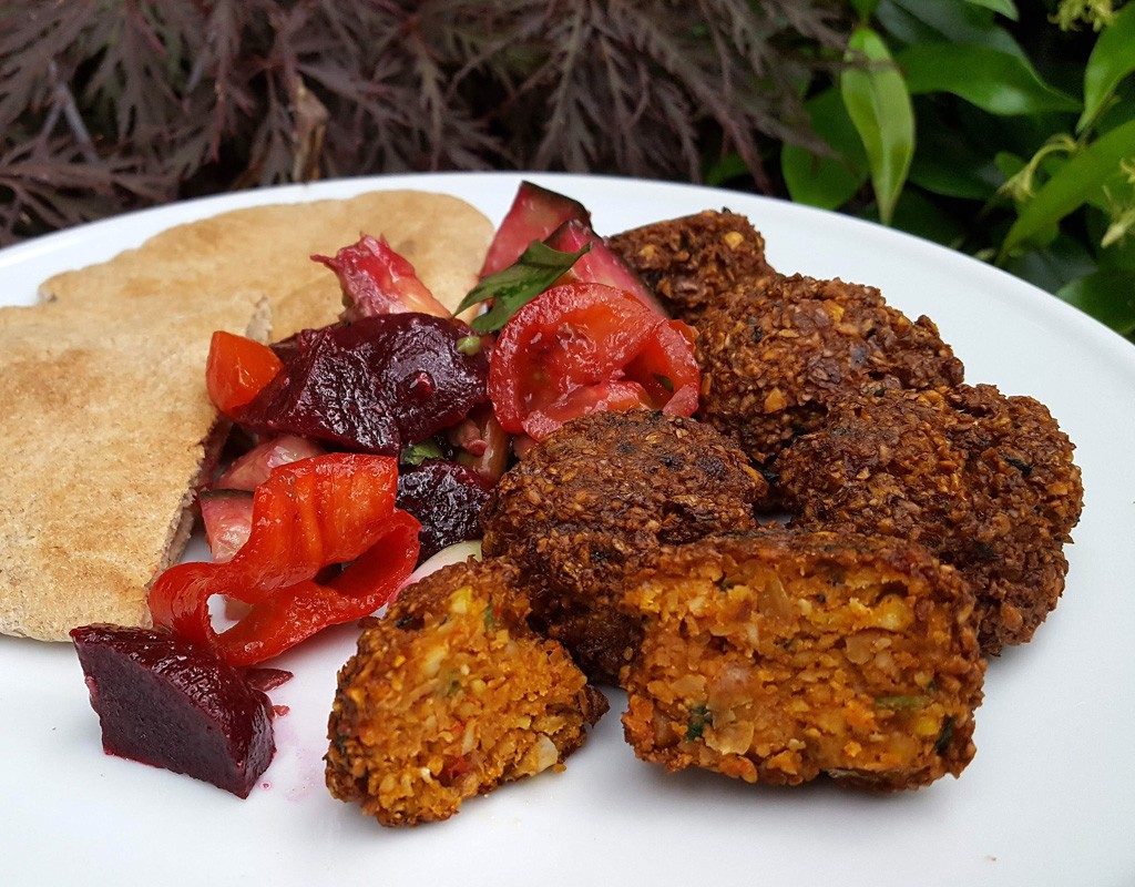 Roasted pepper falafel