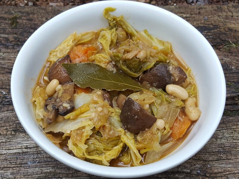 250 calorie mushroom and bean stew