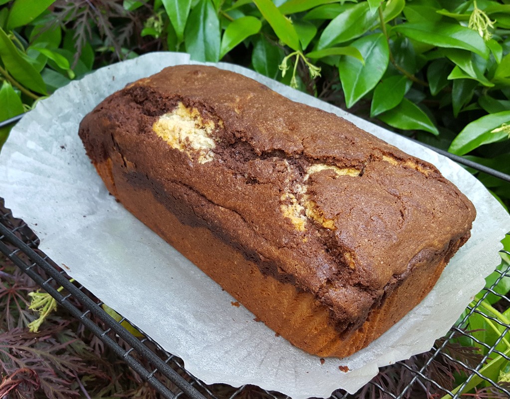 Chocolate & vanilla marble loaf cake