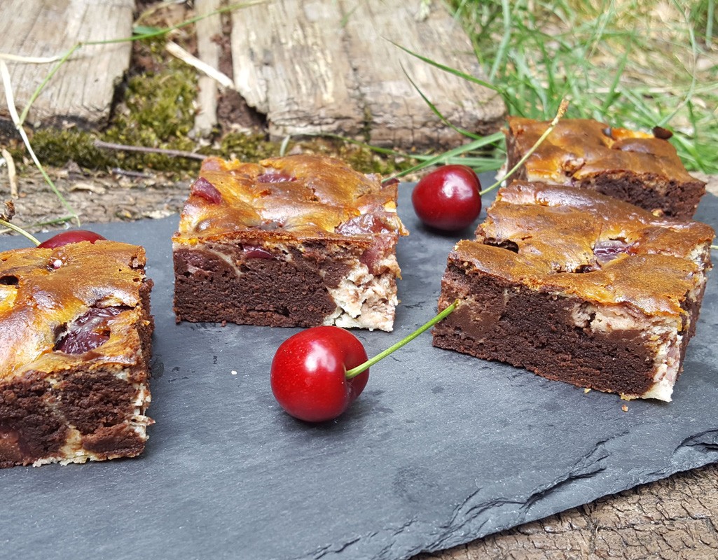 Cream cheese brownies with cherries