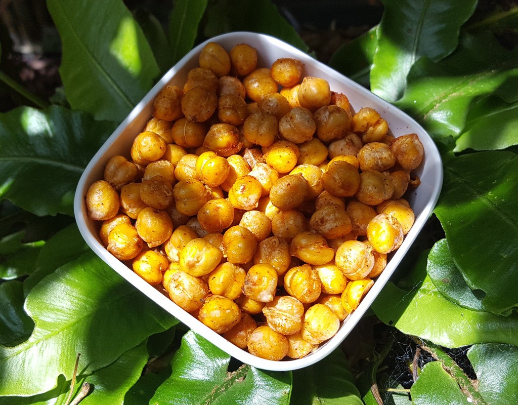 Crispy paprika chickpeas