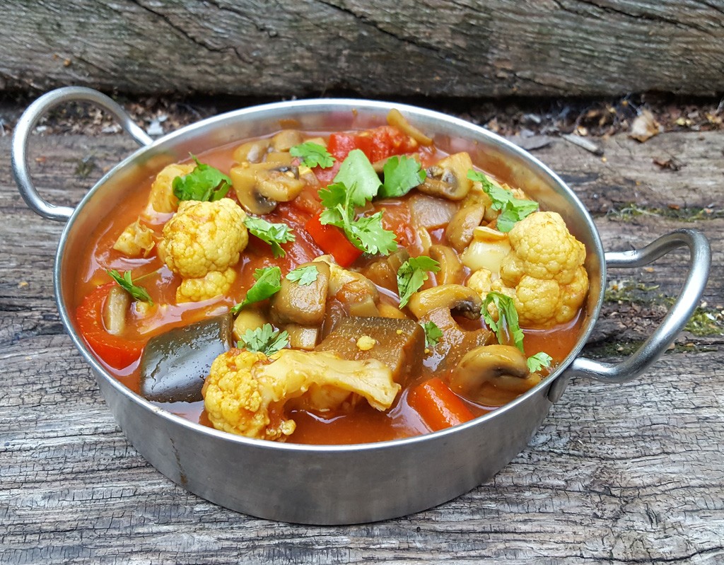 Low-cal cauliflower and aubergine curry