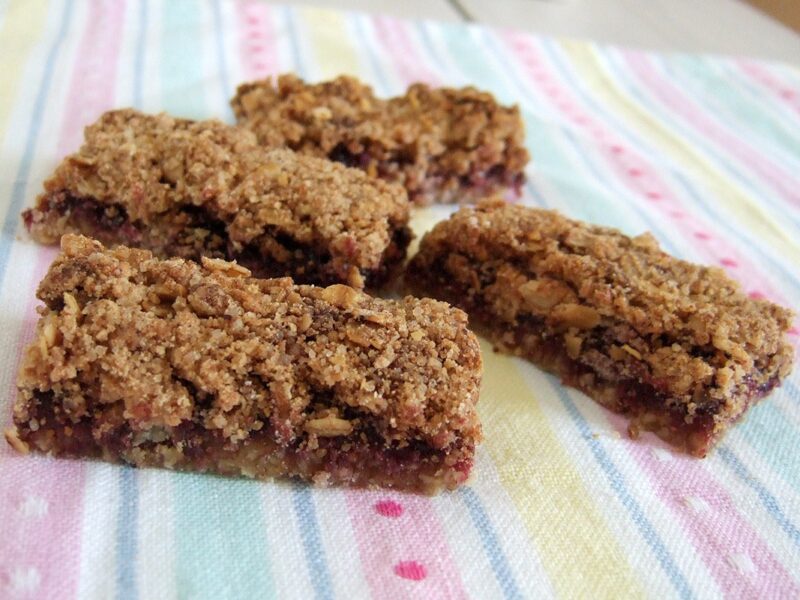 Oatmeal bar with jam